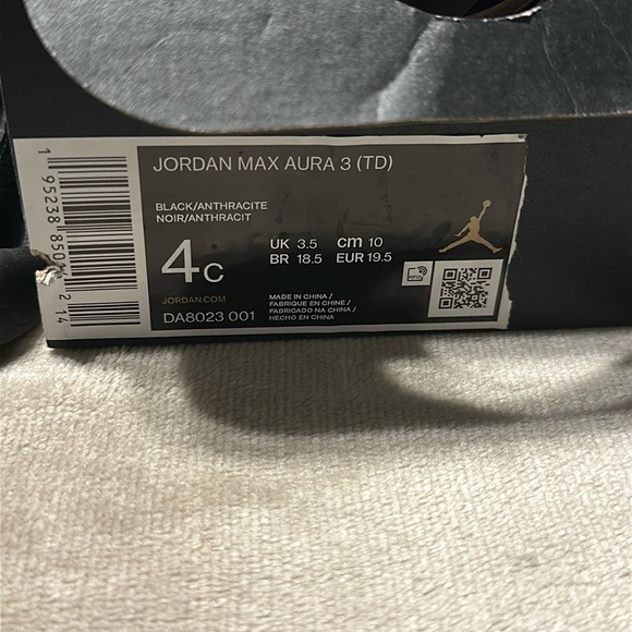 Jordan max aura black 4c - Picture 2 of 5